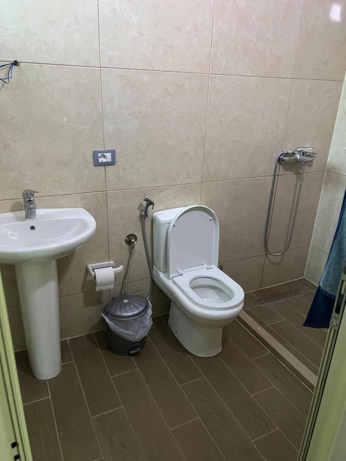 Rooms For Rent Habipi Vlorë Екстериор снимка